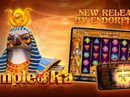 Layar permainan Mega Sevens di pasarantogel dengan simbol-simbol tujuh dan fitur bonus